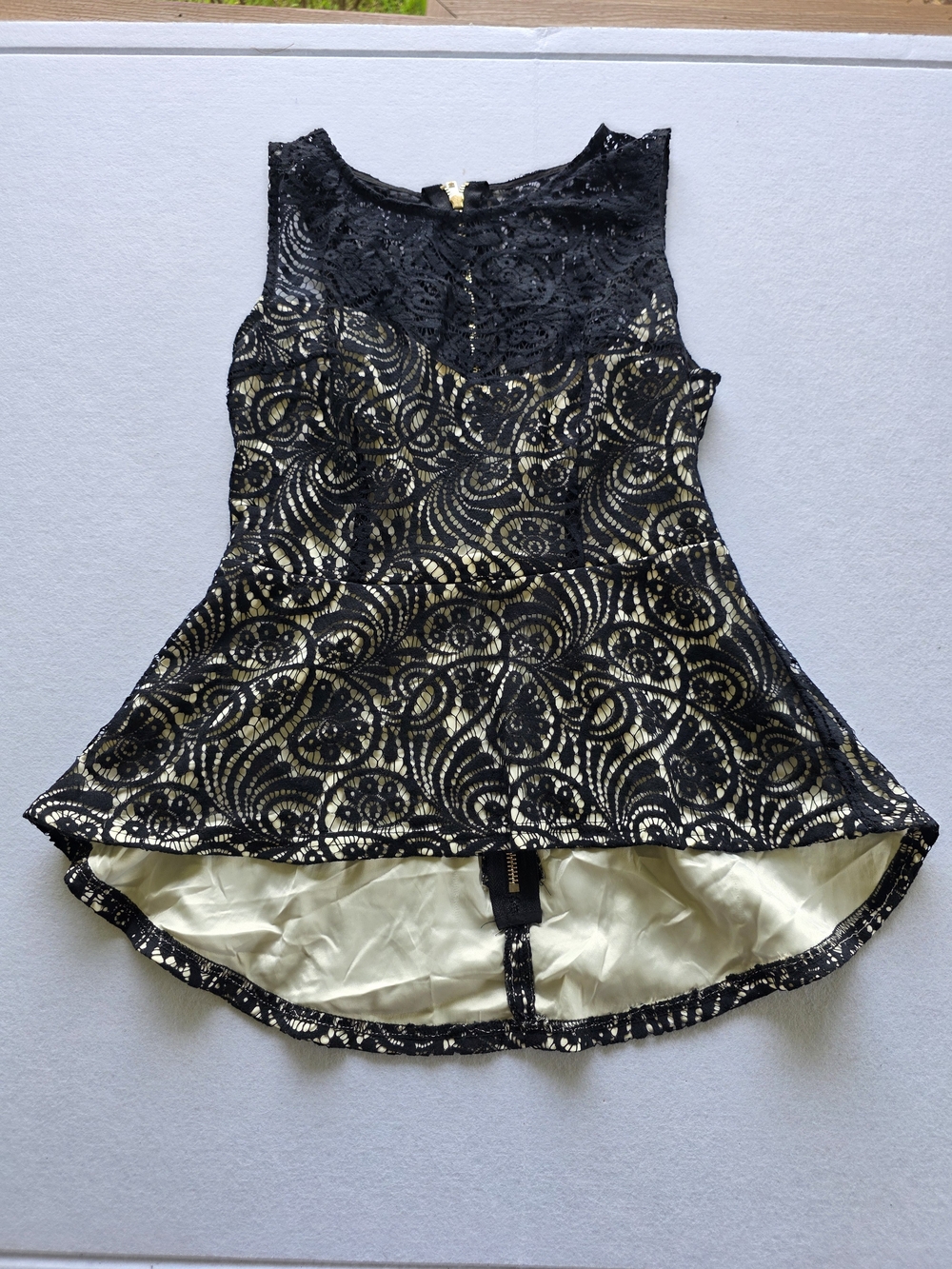 Ark & Co Black Lace Top with Cream Lining